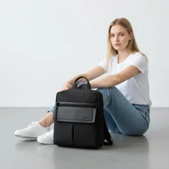 Trendy Black
